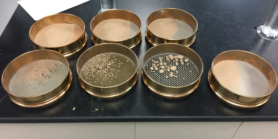 Illustrative image of Grain size analysis (sieve + hydrometer) in Calgary